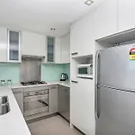 Sx339 - Cbd Chinese Gardens Views, Modern 2Br Apt